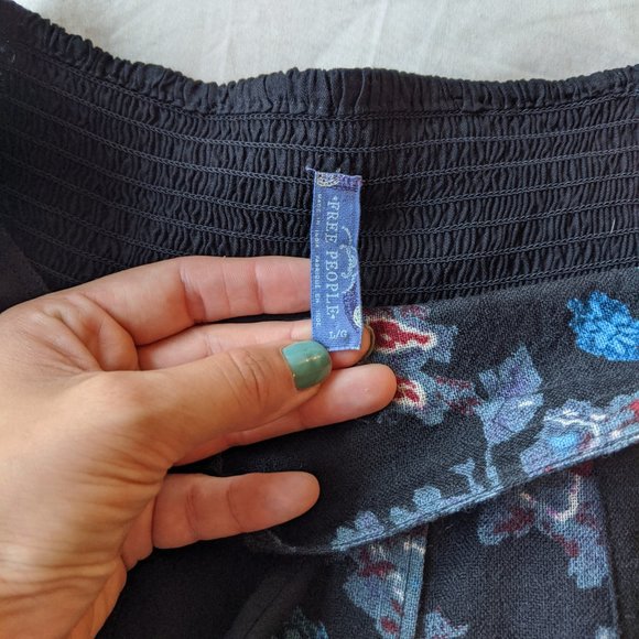 Free People Vintage Black Floral Large Mini Skirt - Picture 6 of 8